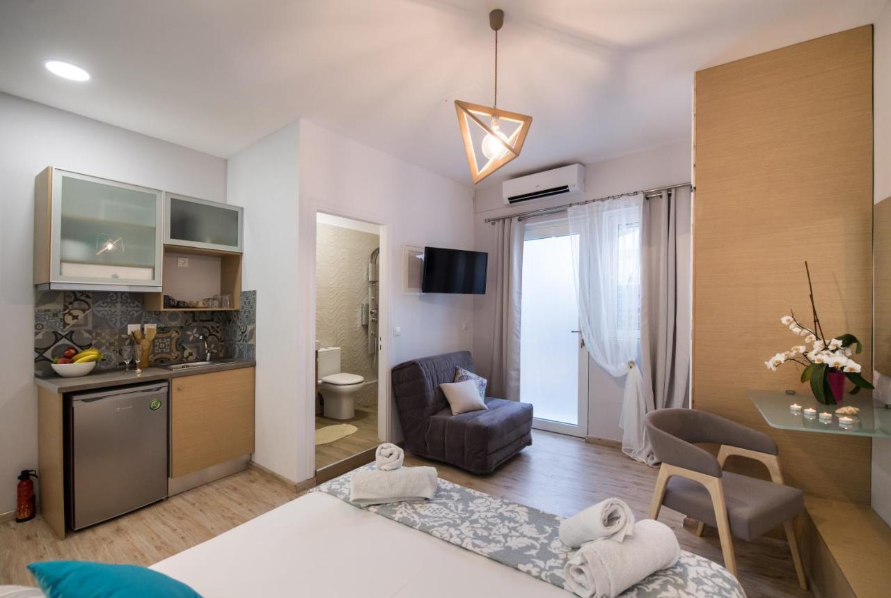 Lefkas City Apartments & Suites Lefkada City ภายนอก รูปภาพ