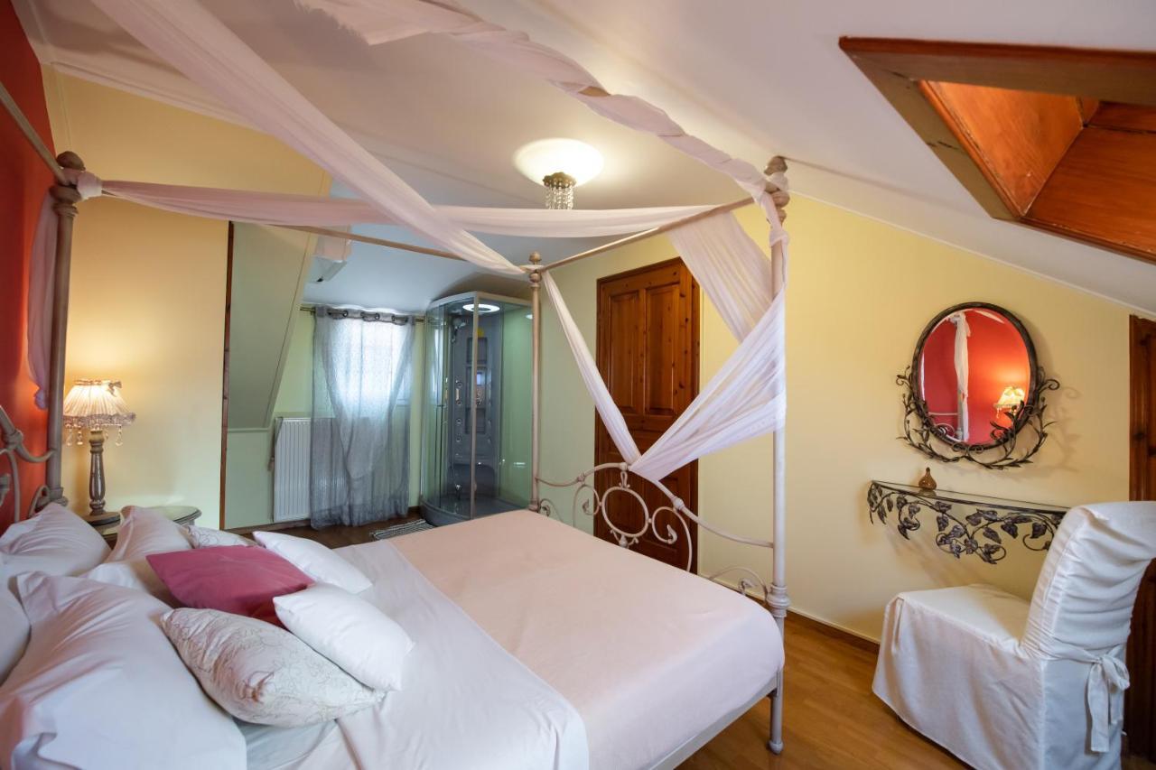 Lefkas City Apartments & Suites Lefkada City ภายนอก รูปภาพ